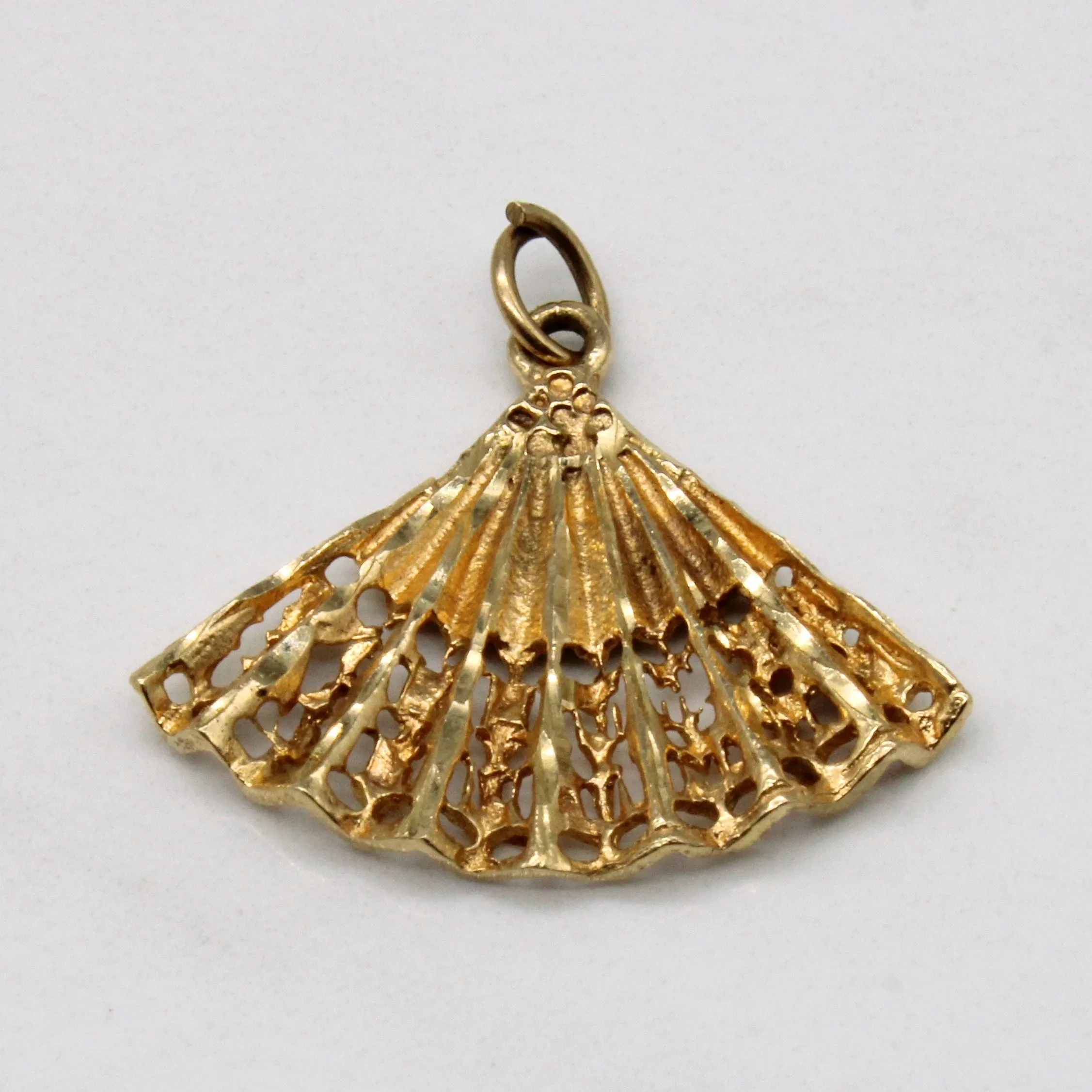 10k Yellow Gold Fan Pendant