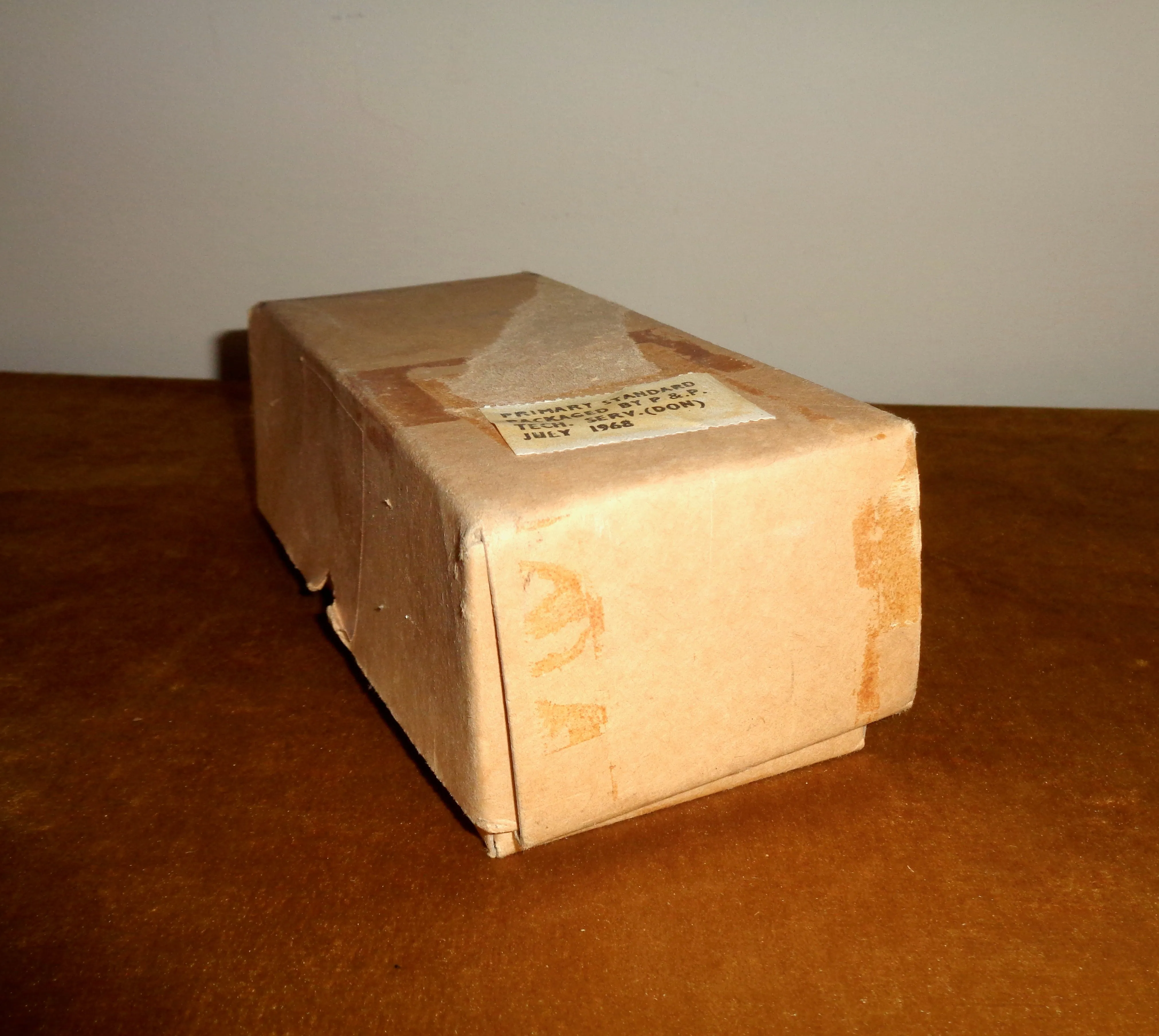 1960s RAF W10 Aircraft Cockpit Clip On Lamp In Its Original Box