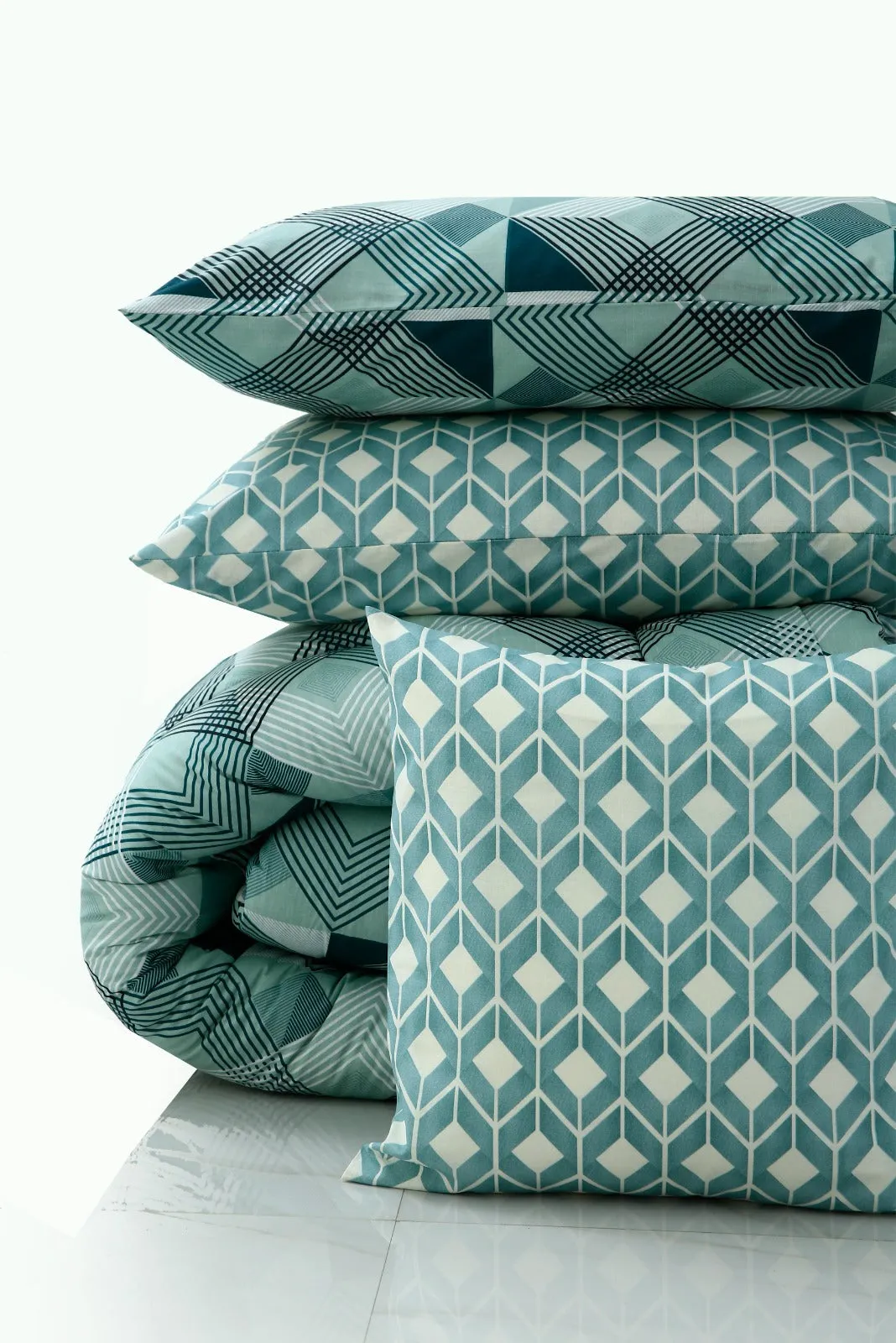 8 PCs Winter Comforter Set-Mint Geometric