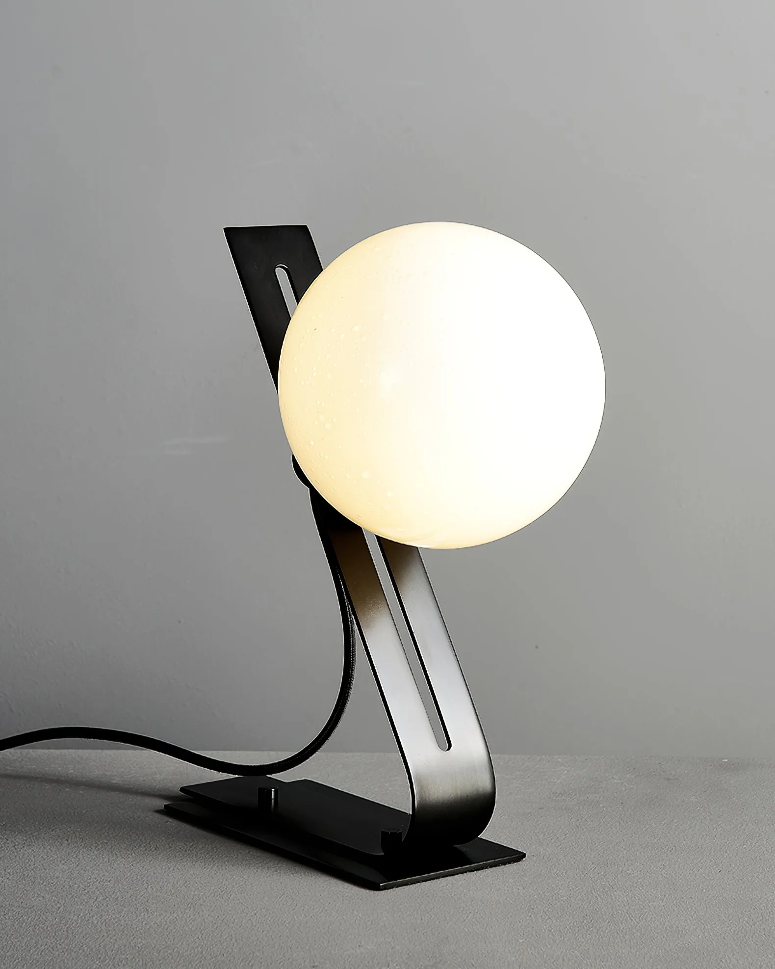 Arandela Table Lamp