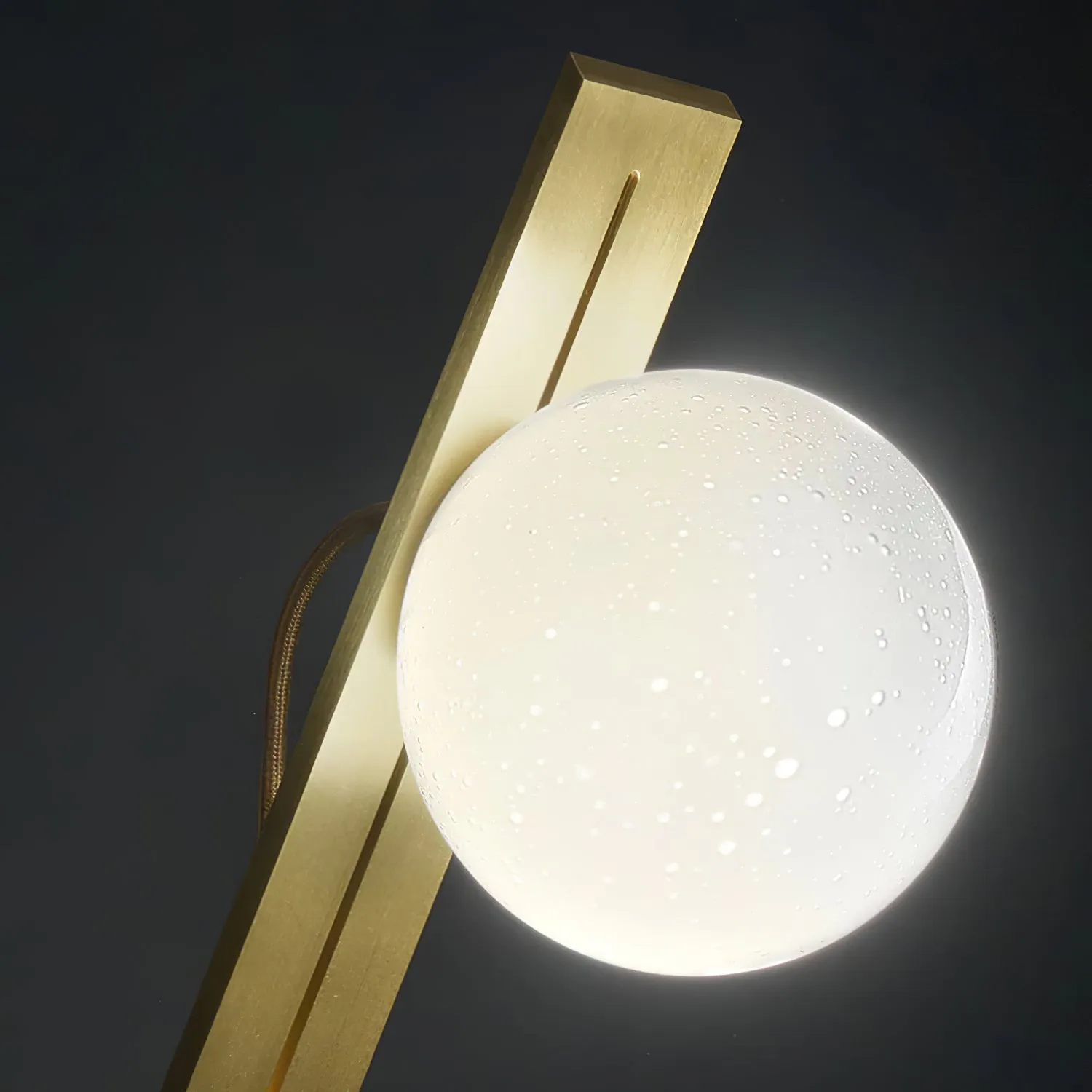 Arandela Table Lamp