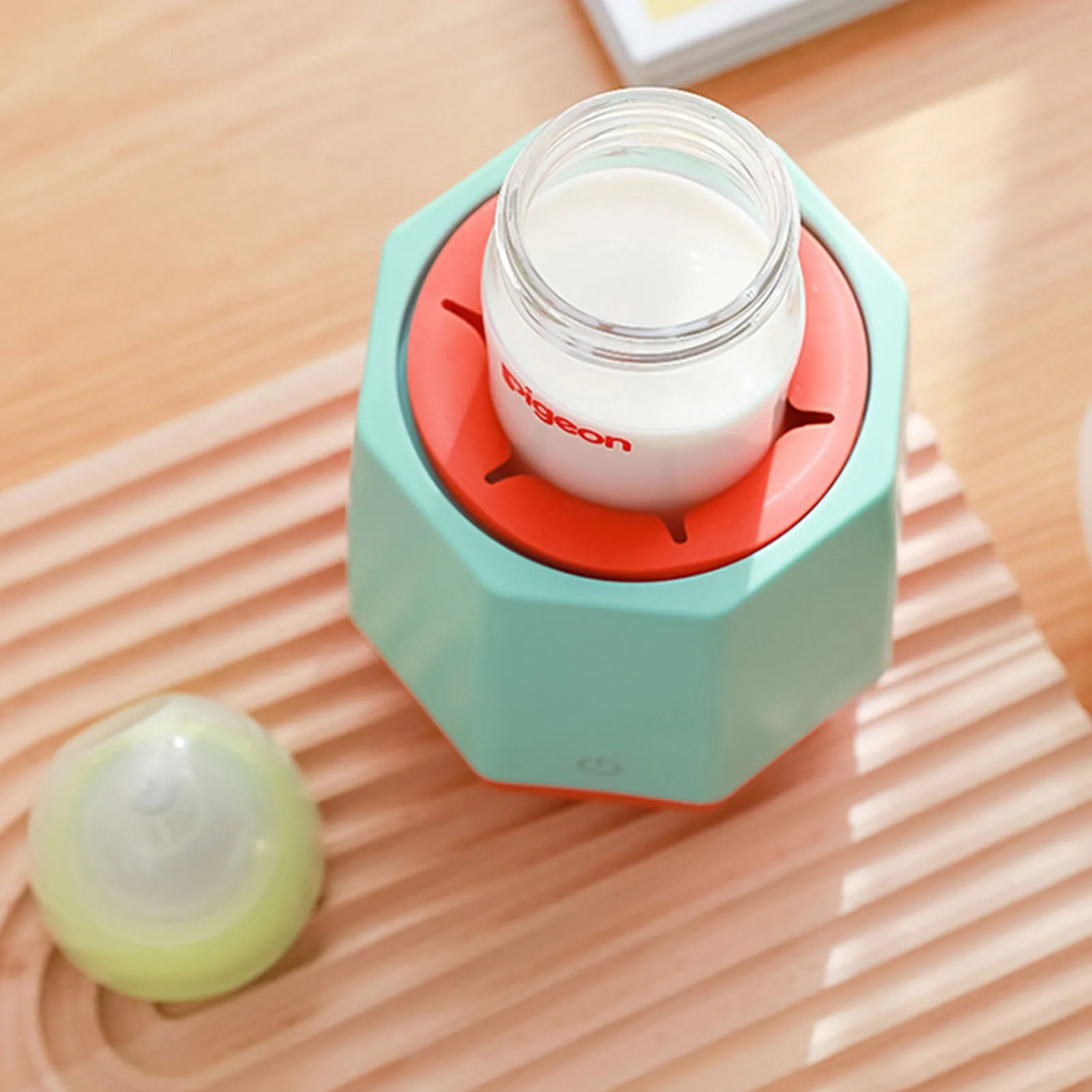 Automatic Baby Milk Bottle Shaker Three-speed Feeding Bottle Shaker Three-speed Automatically Mix Warm Formula Bottle Instantly