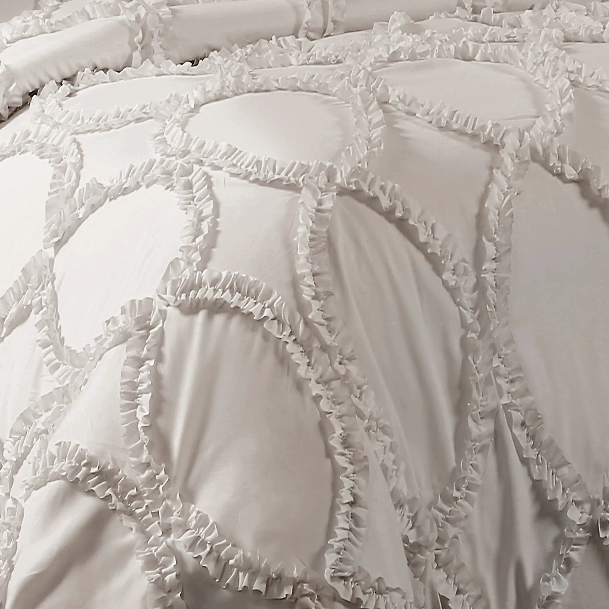 Avon 3 Piece Comforter Set