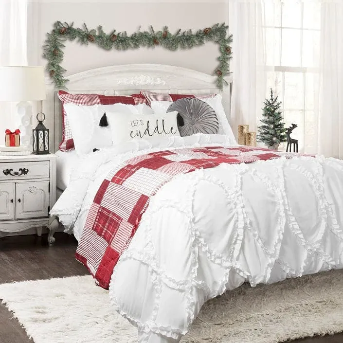 Avon 3 Piece Comforter Set