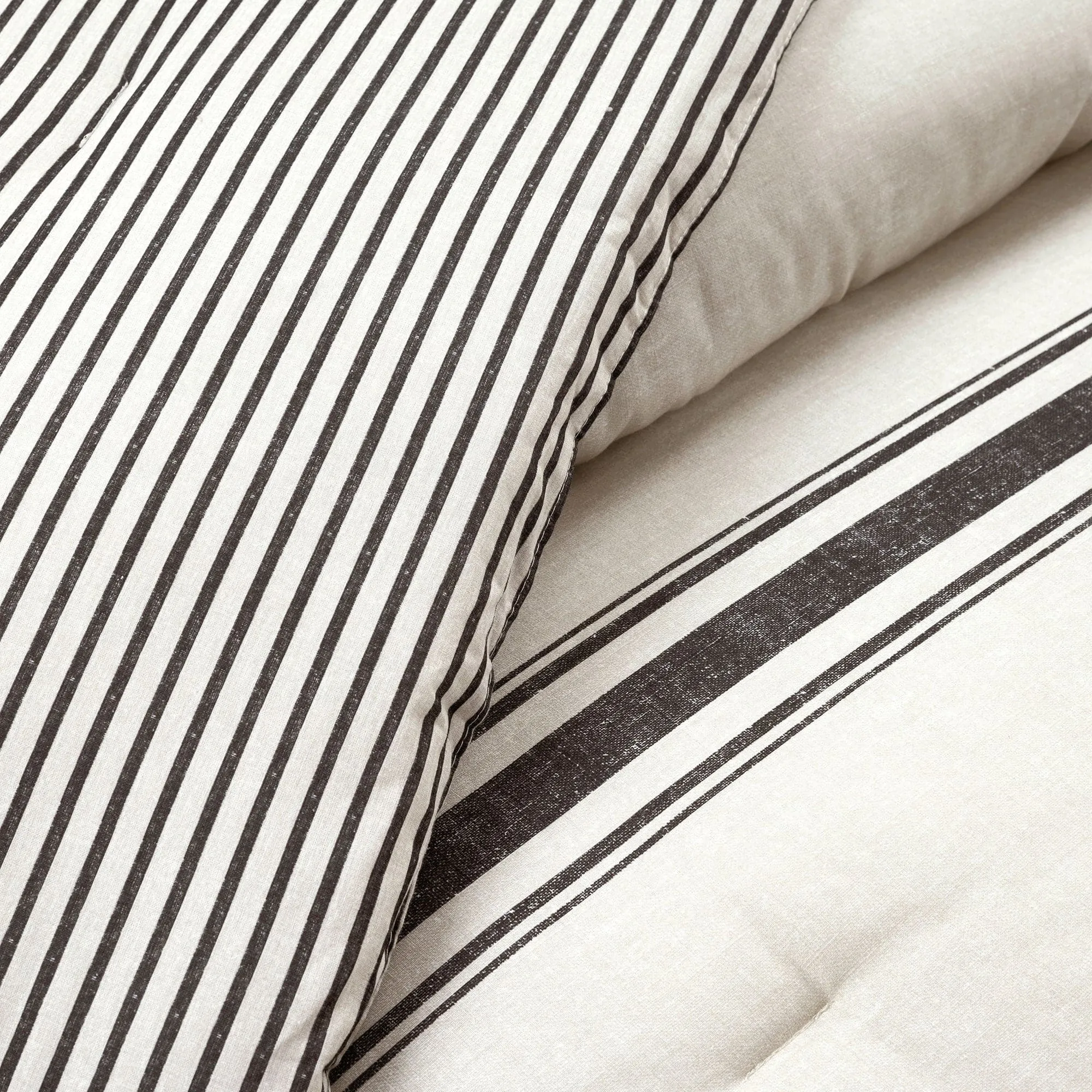 Farmhouse Stripe Reversible Comforter Set