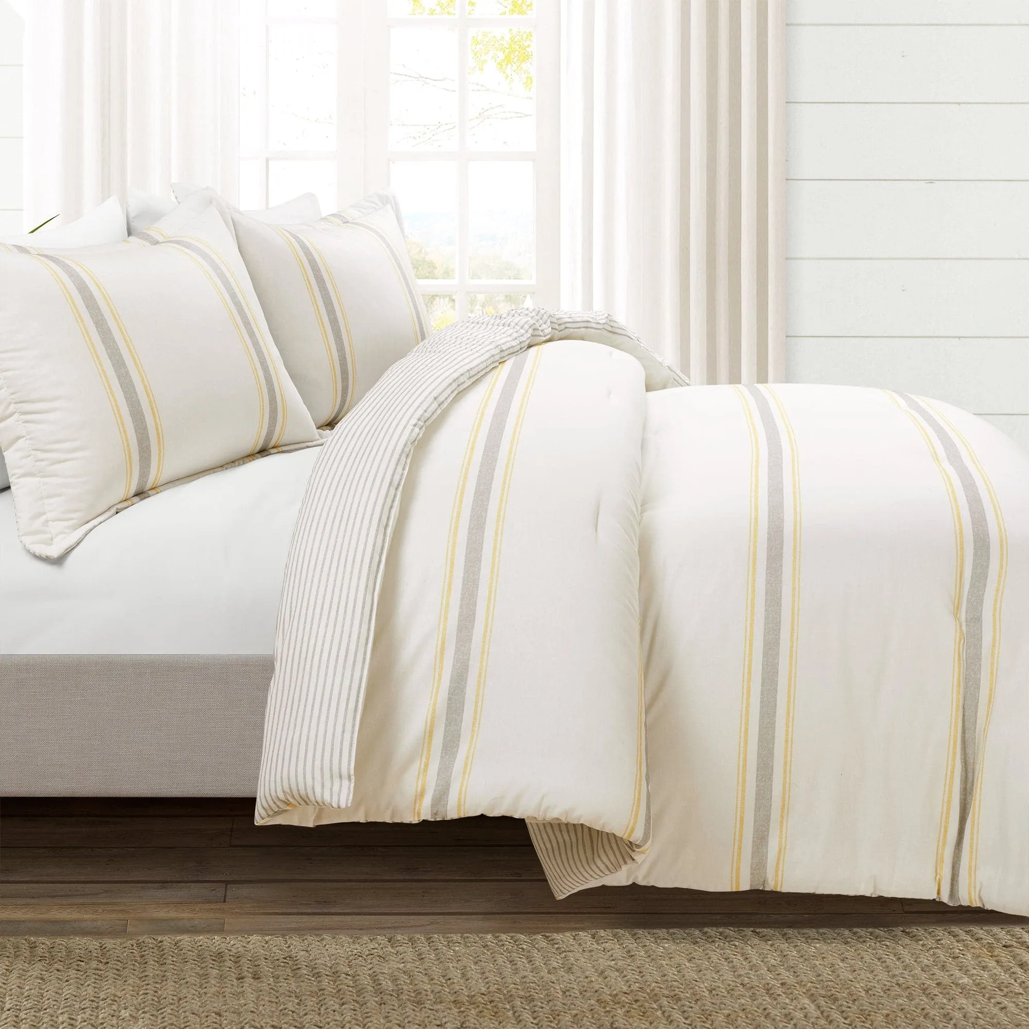 Farmhouse Stripe Reversible Comforter Set