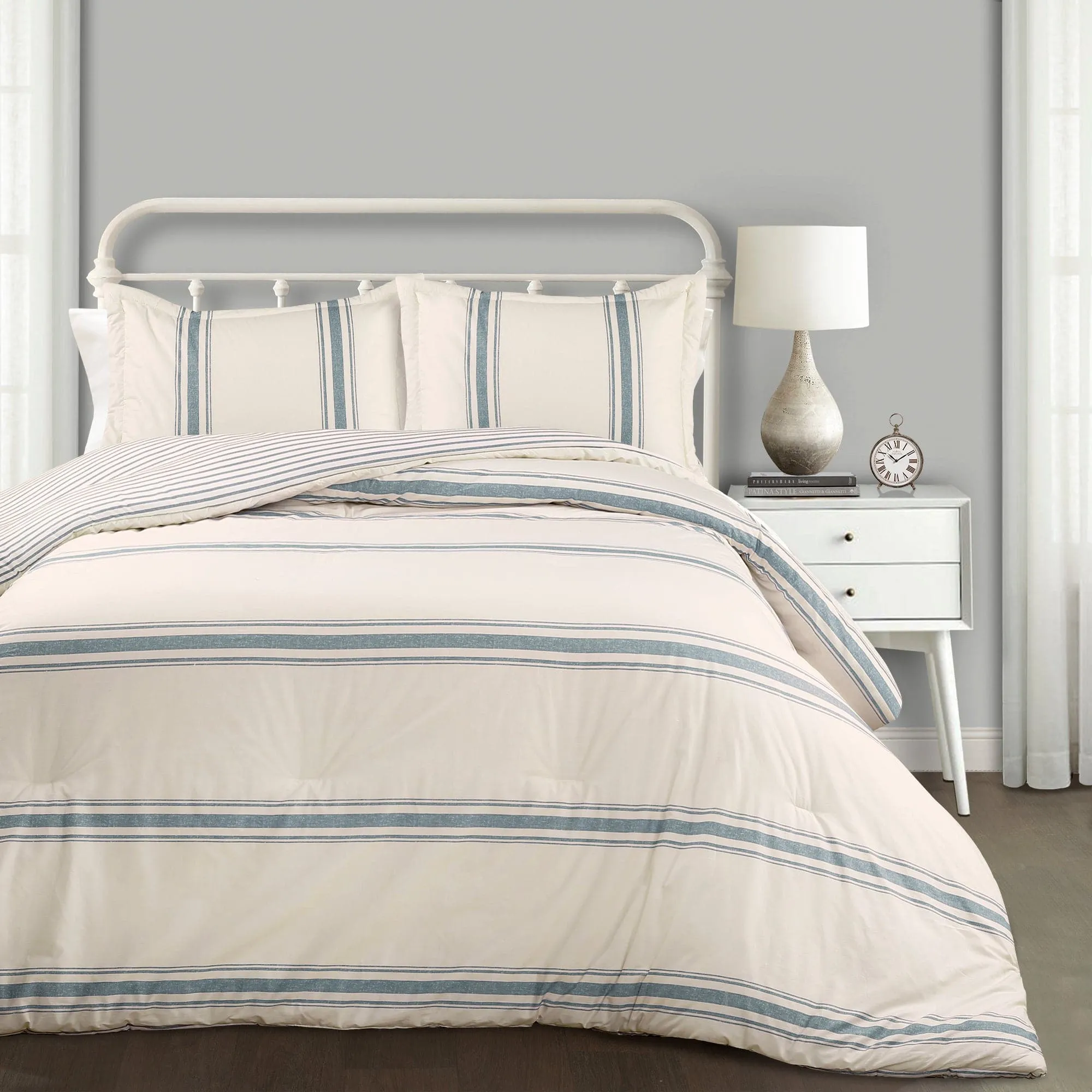 Farmhouse Stripe Reversible Comforter Set