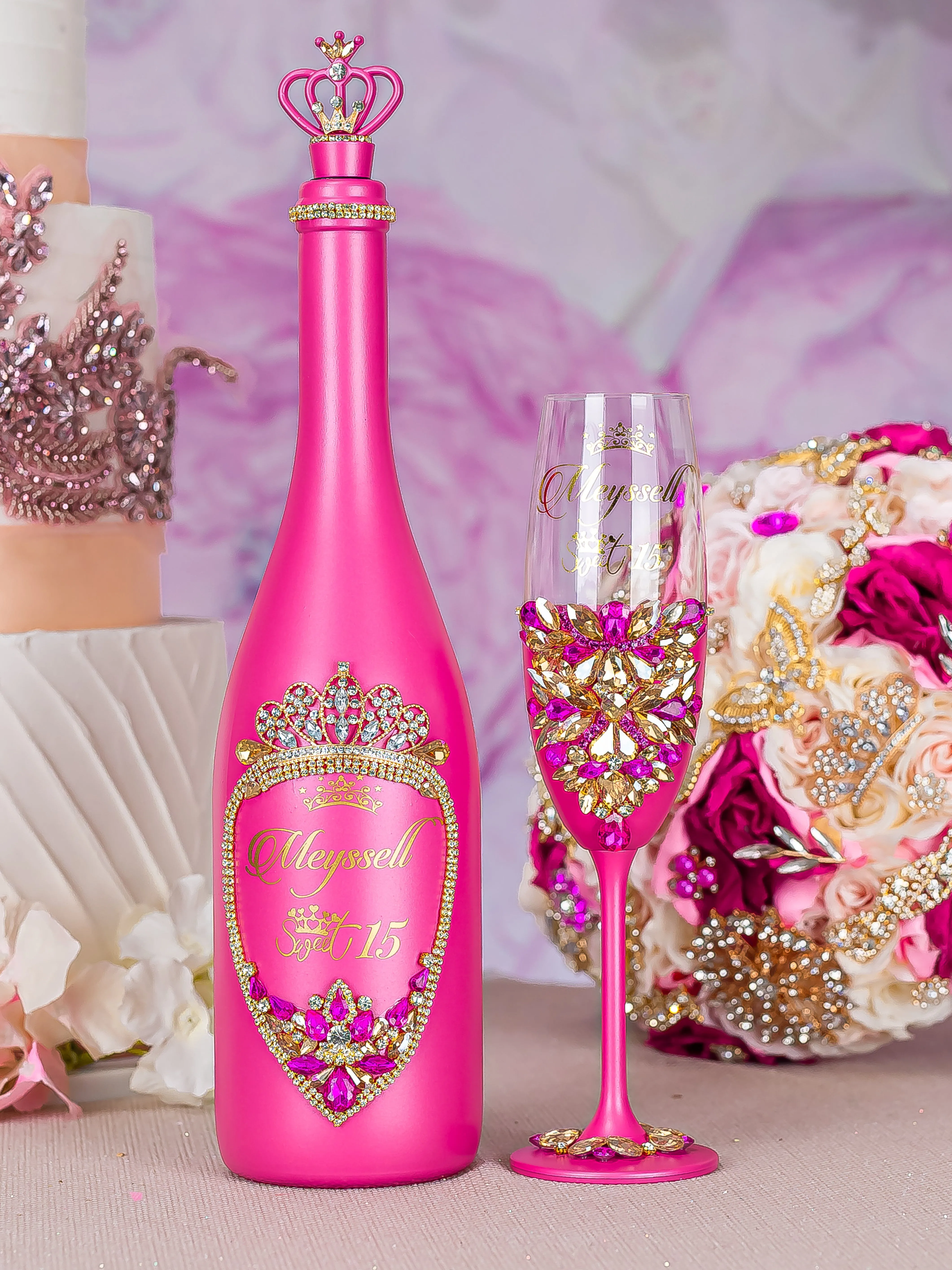 Fuchsia Quinceanera Bottle with 1 Glass