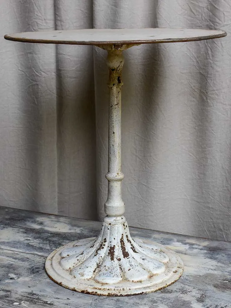 Napoleon III garden table with fan base