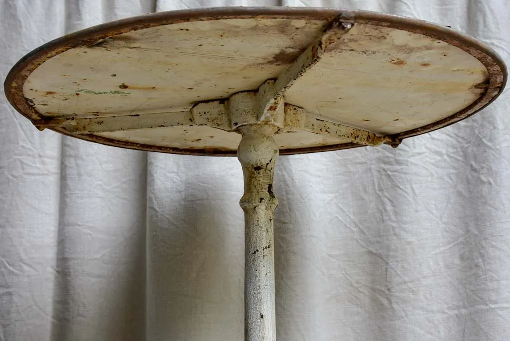 Napoleon III garden table with fan base