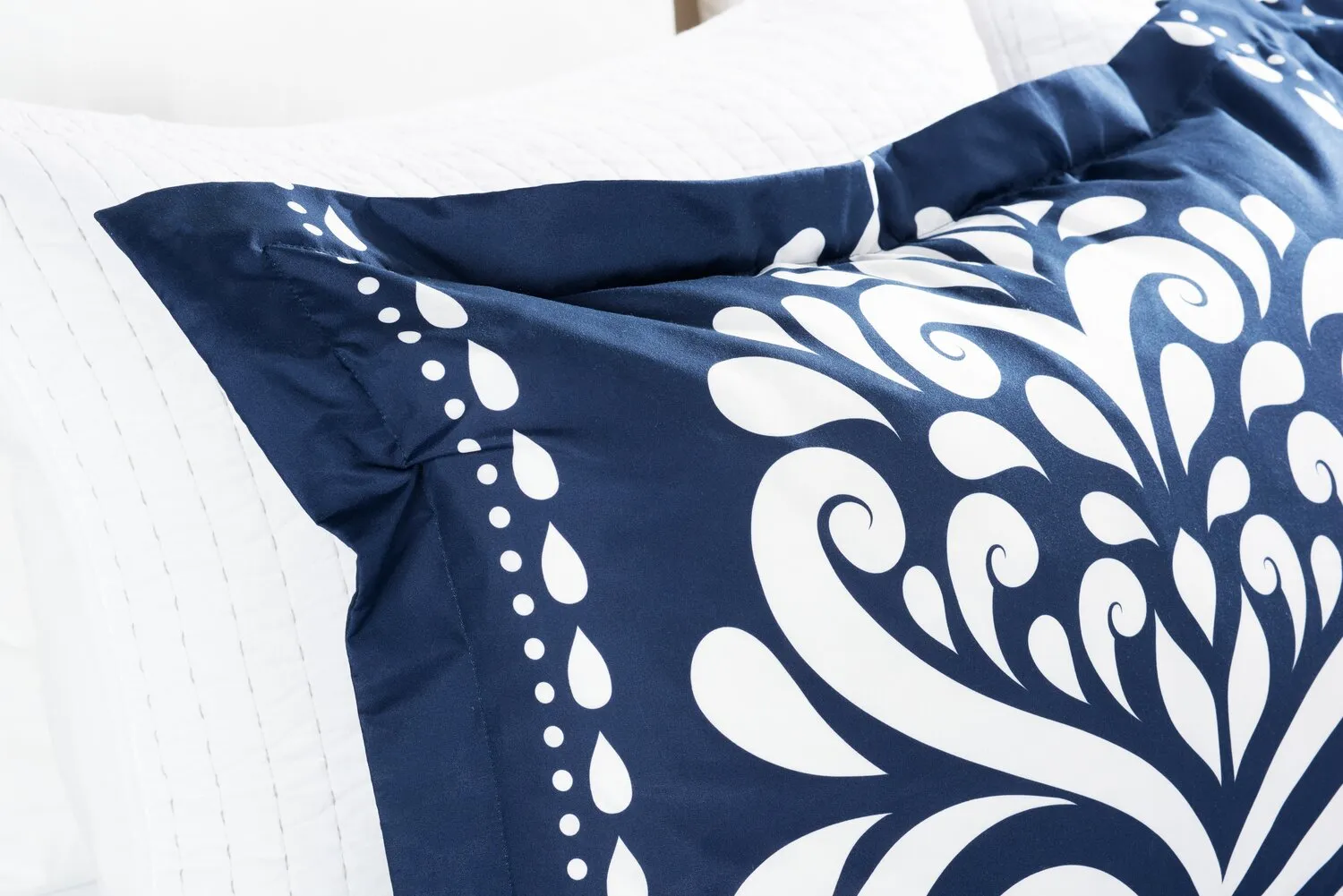 Navy Damask 3-Piece Full/Queen Comforter Set