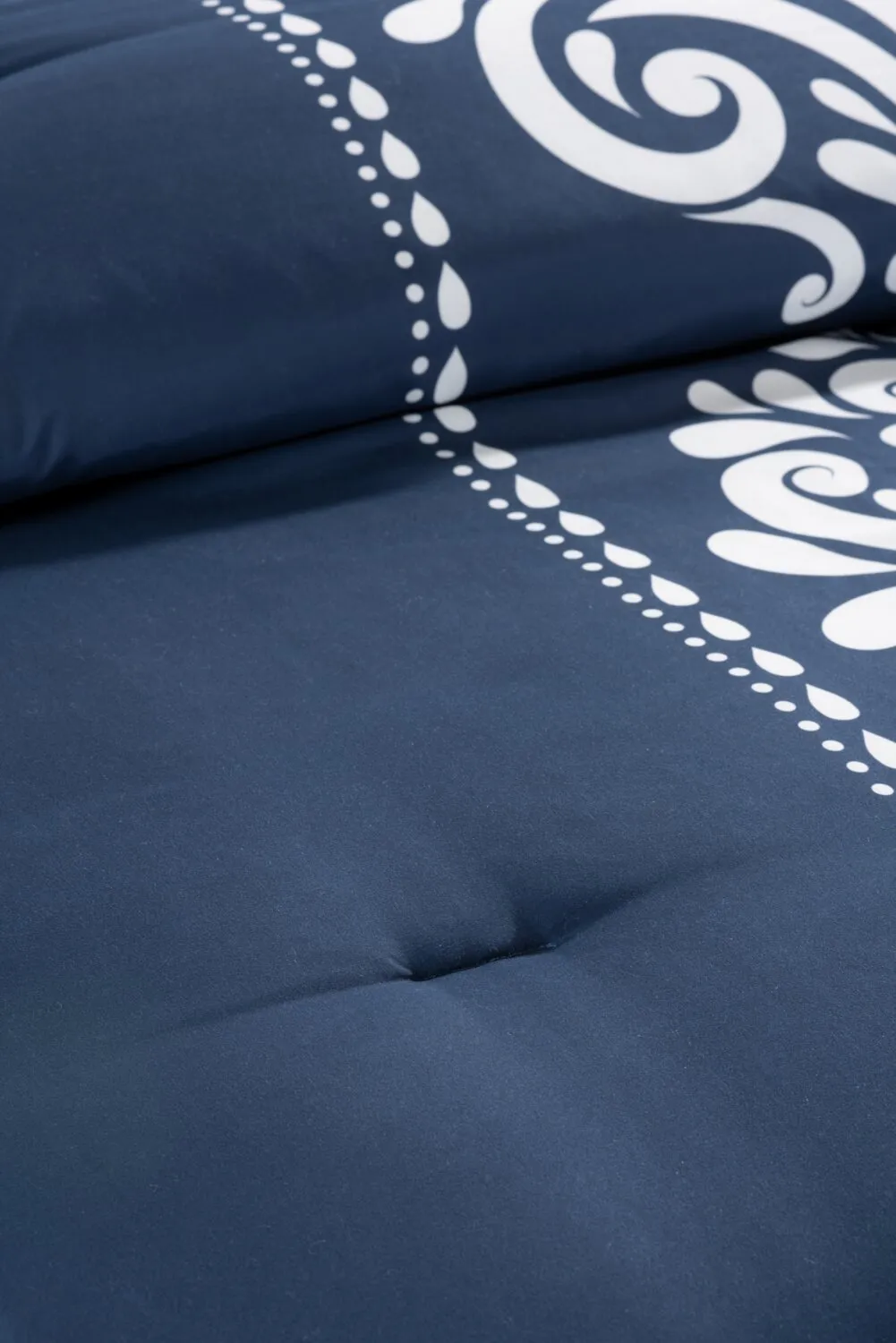 Navy Damask 3-Piece Full/Queen Comforter Set