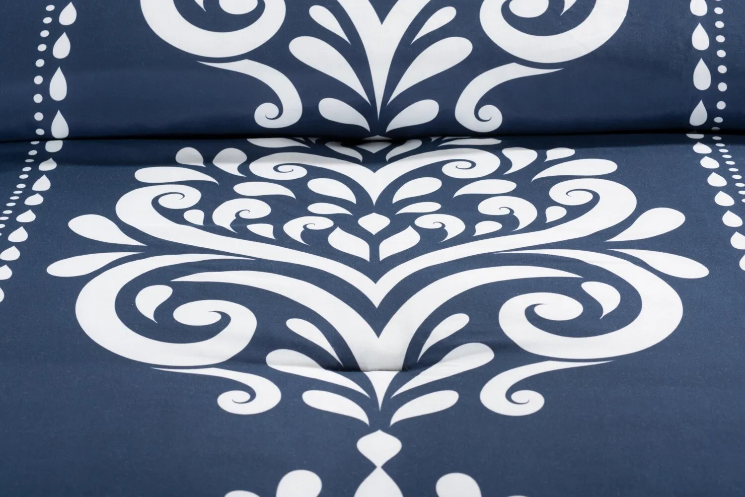 Navy Damask 3-Piece Full/Queen Comforter Set