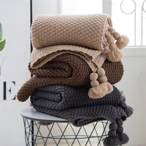 Nordic Knitted Blanket Travel Blanket Sofa Throw Blanket with Tassels Air Condition Blankets Living Room Decor Cozy Warm Gift 130x170cm