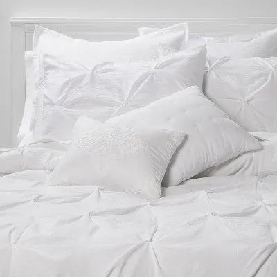 Open Box - Queen 8pc Montvale Pinch Pleat Comforter Set White - Threshold