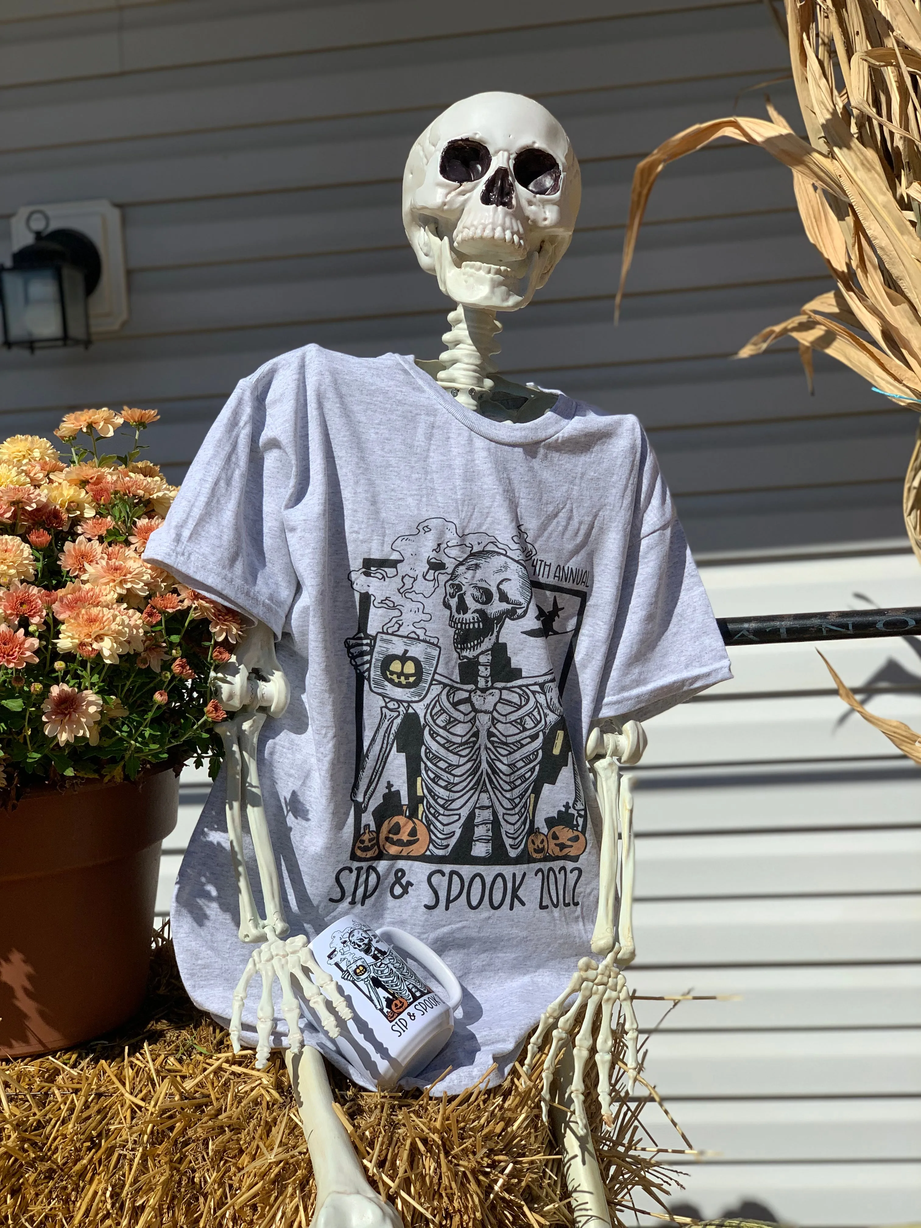 Sip & Spook 2022 Mug   Tee