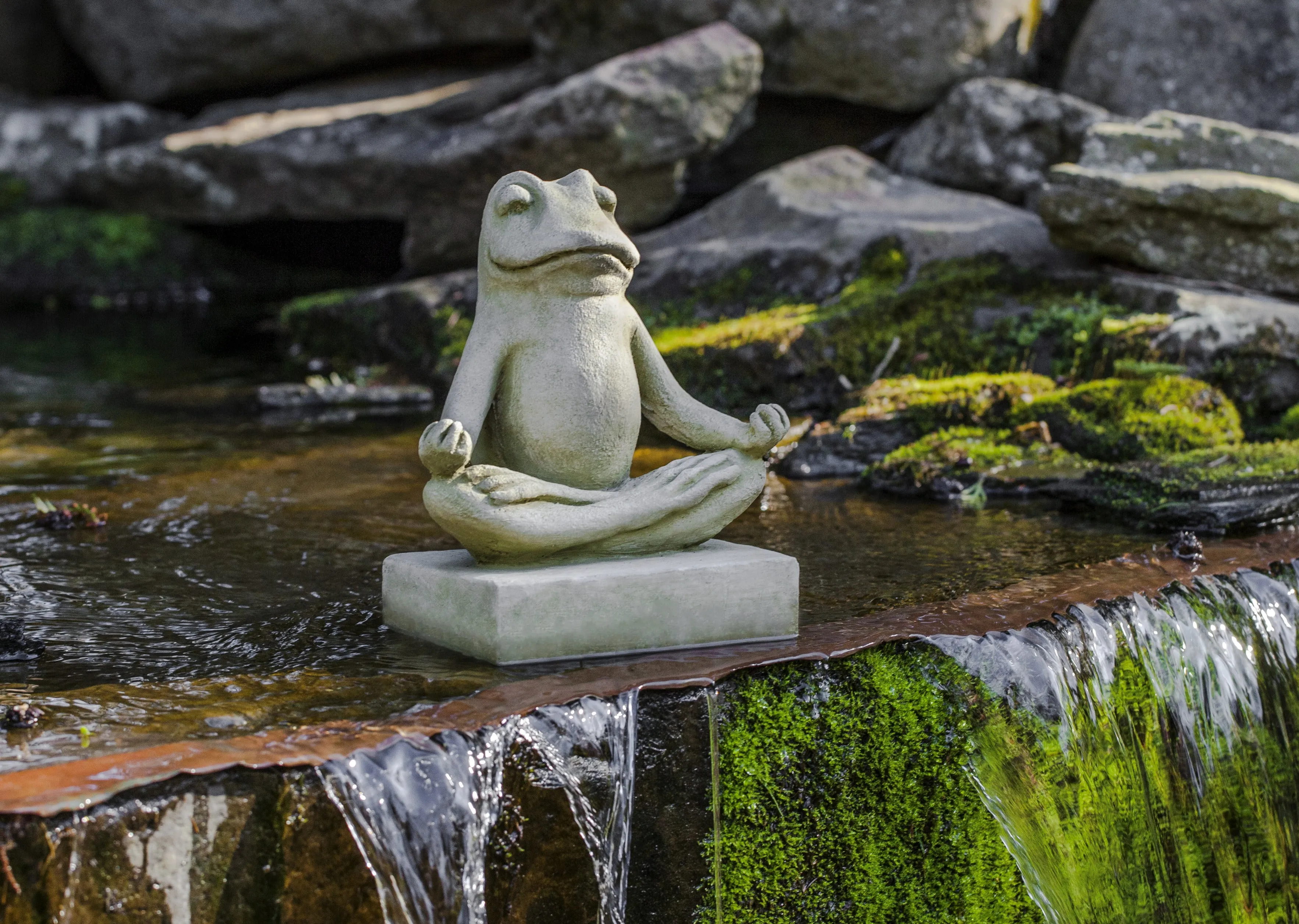 Zen Frog Garden Statue